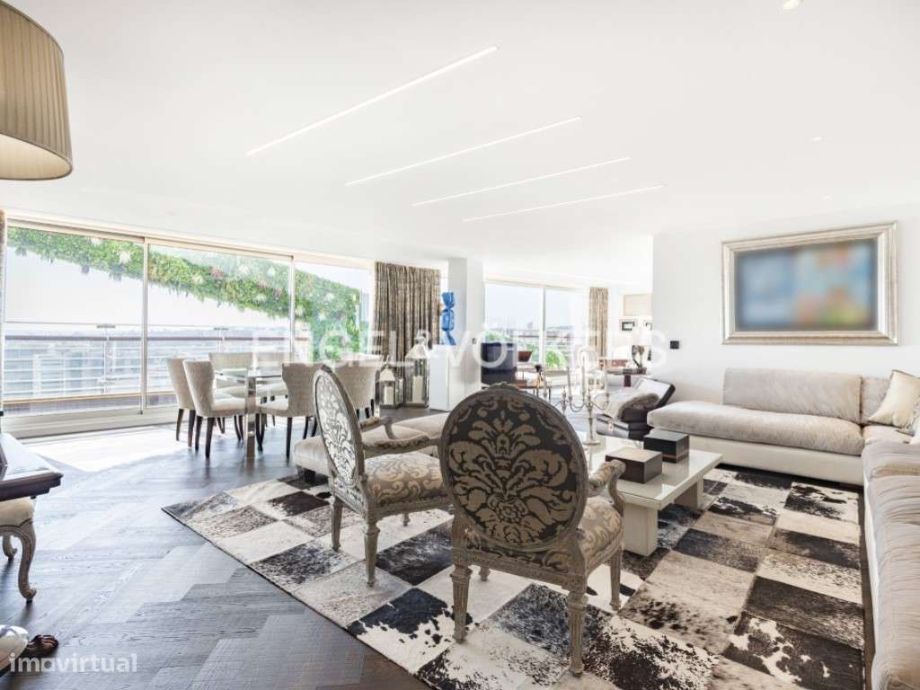 Exclusivo apartamento T4 no Parque das Nações - Grande imagem: 4/39