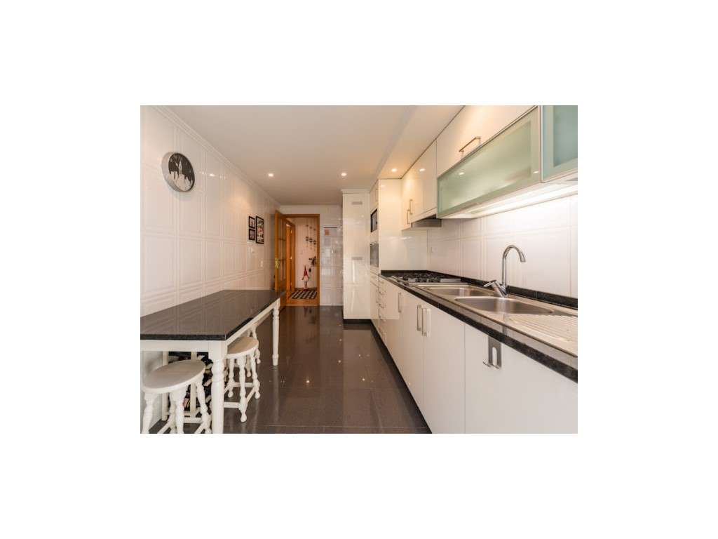 Excelente Apartamento T3 com 2 Lugares de estacionamento em Campina...-13