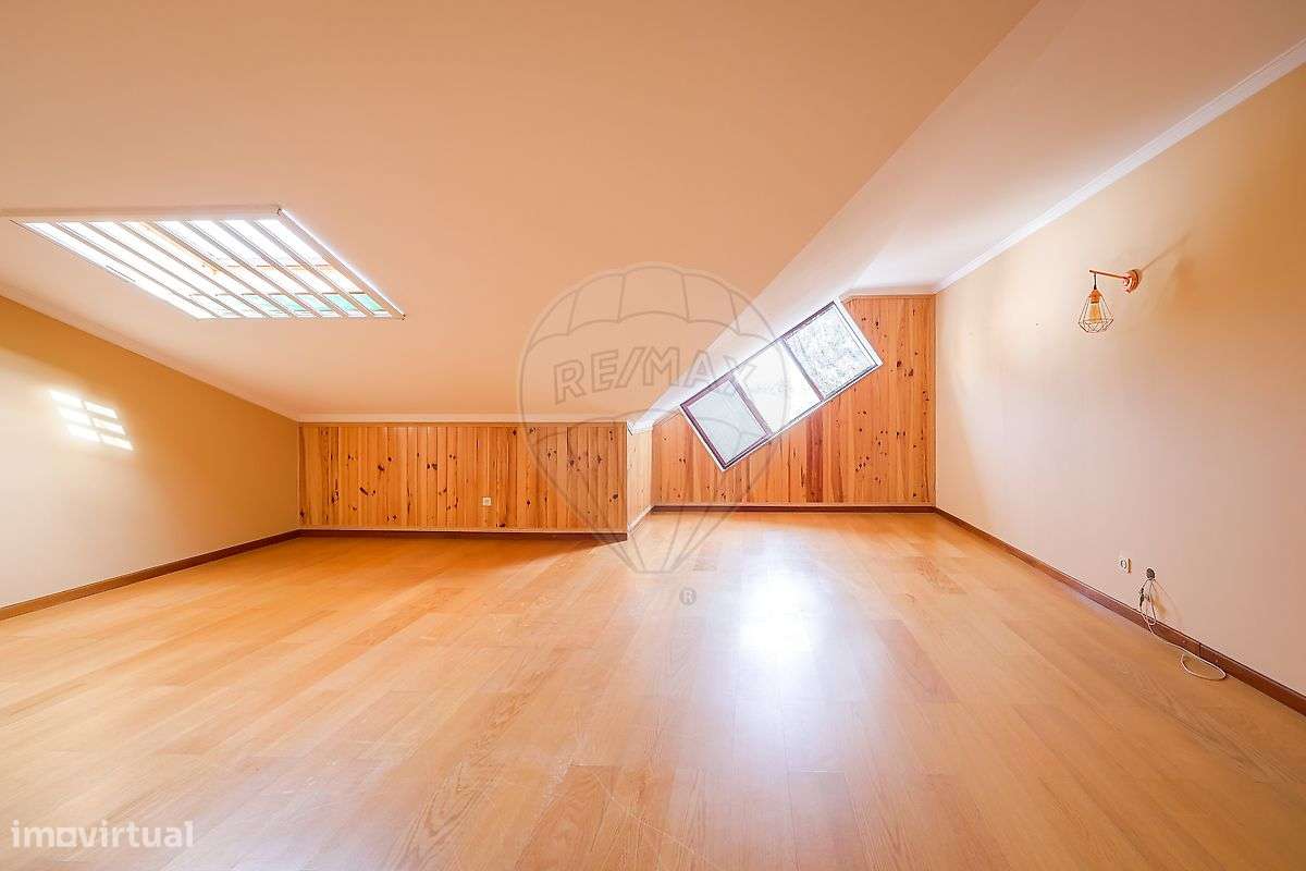 Apartamento T3 Duplex em São Bernardo-22