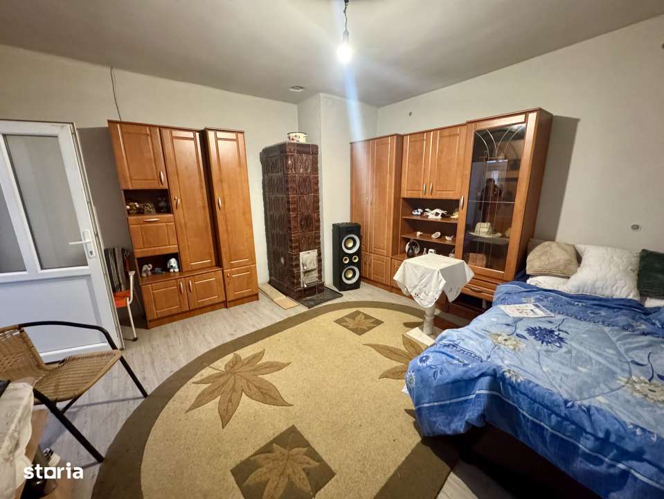 Casa caramida in UROI schimb cu apartament 3-4 camere in Simeria - Imagine principală: 4/10