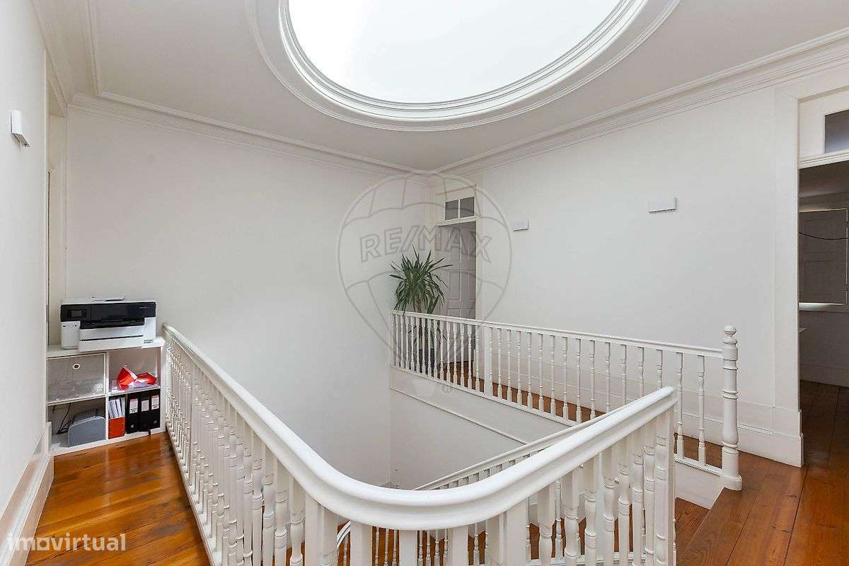 Prédio  para arrendamento - Grande imagem: 3/15