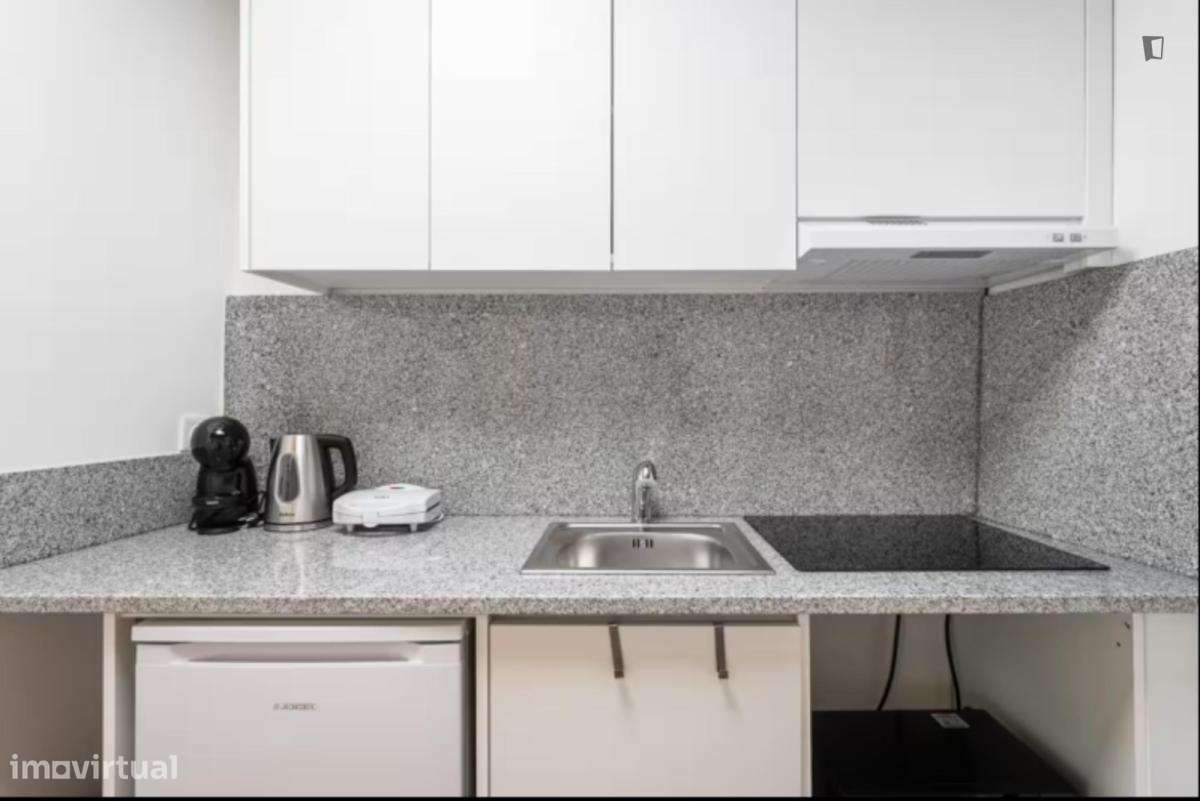 Apartamento com 2 quartos - localizado em Campanhã Porto - Grande imagem: 5/9