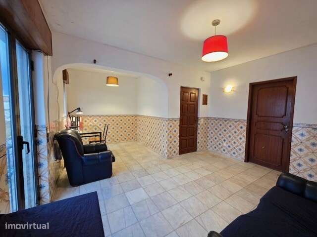 Venda de Prédio / 2 fracções em Lagos-21