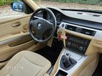 BMW Seria 3 320i - 26