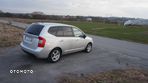 Kia Carens 2.0 EX - 4