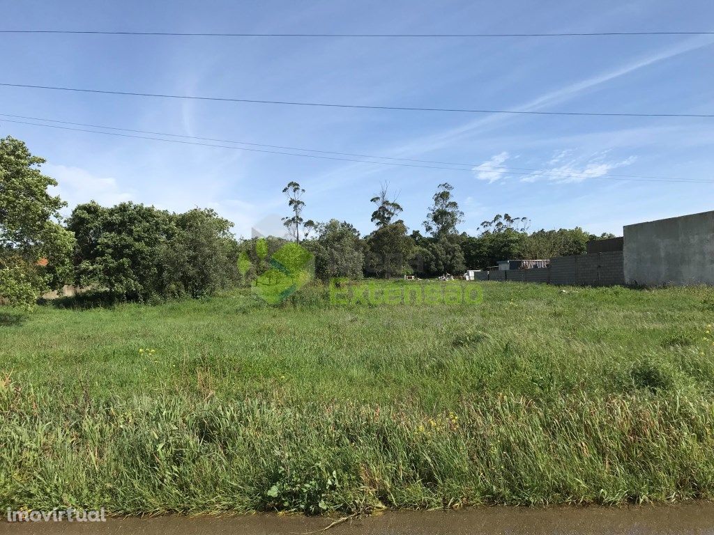 Lote para construção industrial, 2400mts, Turquel - Imóve...