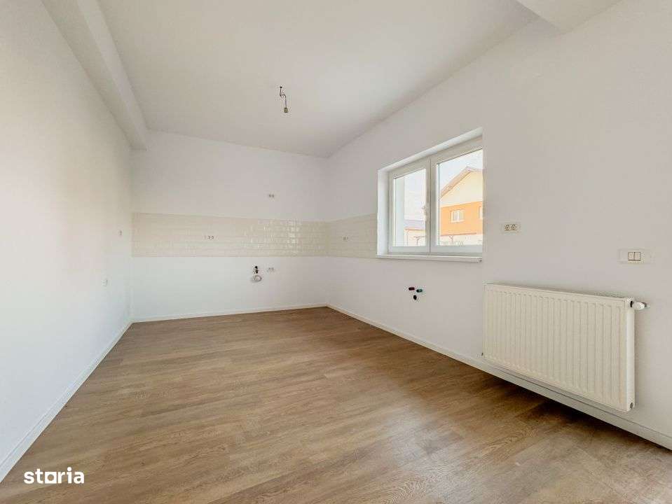 OFERTĂ! Vila duplex, Sabareni, 4 camere, 250 mp teren, 116.490€ T-4