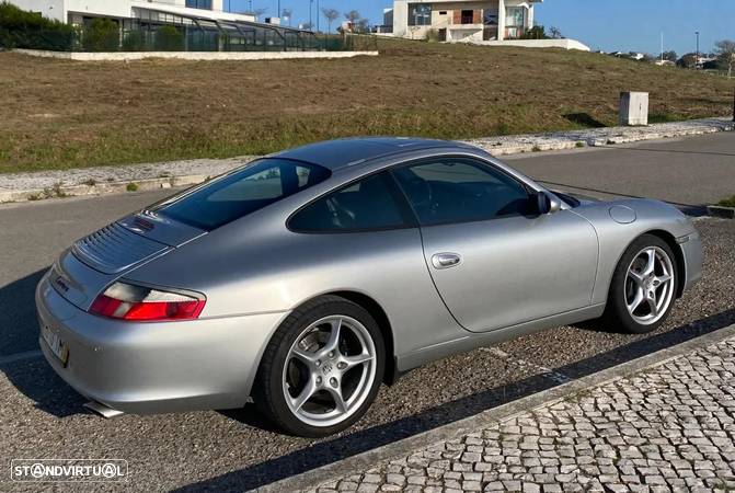 Porsche 996 Carrera - 7