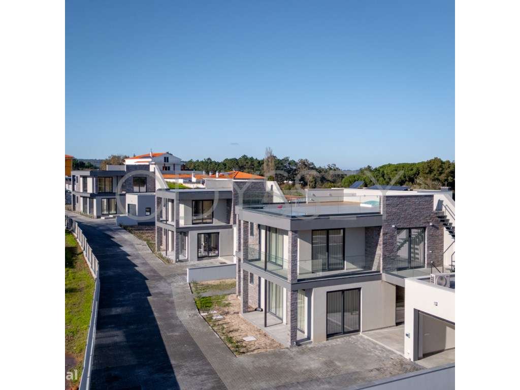 Moradia Isolada T4 Venda Caldas da Rainha-35