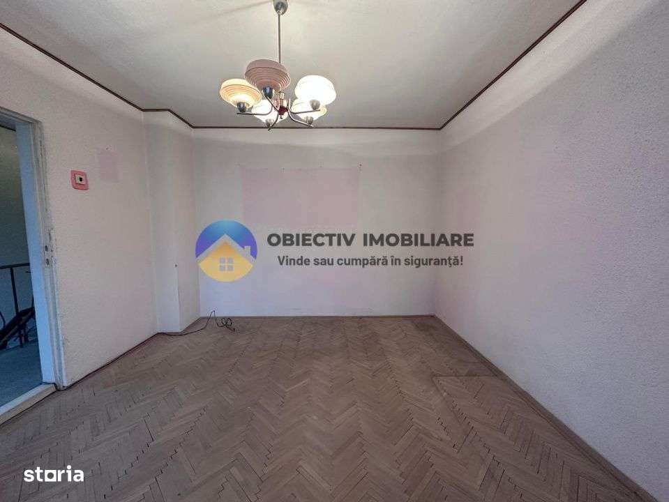 Casa cu teren de vanzare in Piatra Neamt – zona centrala Piatra Neam - Imagine principală: 5/19