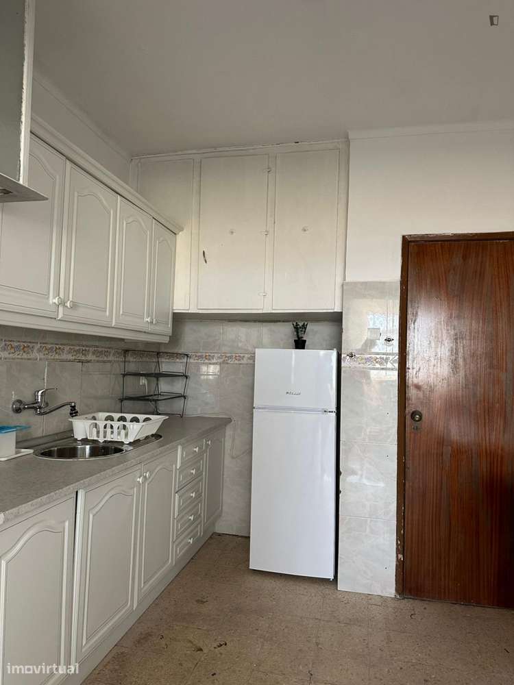 Quarto - localizado em Lisbon - Grande imagem: 3/18