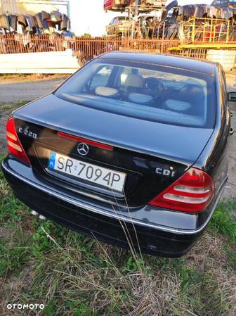 Mercedes C-klasa 2005 2.2 Diesel - 2