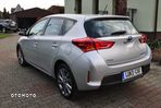 Toyota Auris 1.8 Hybrid Executive - 3