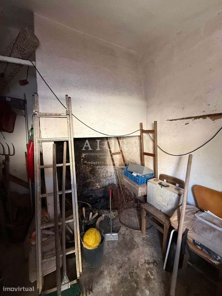 Moradia T2 Térrea com Quintal na Graça do Divor-28