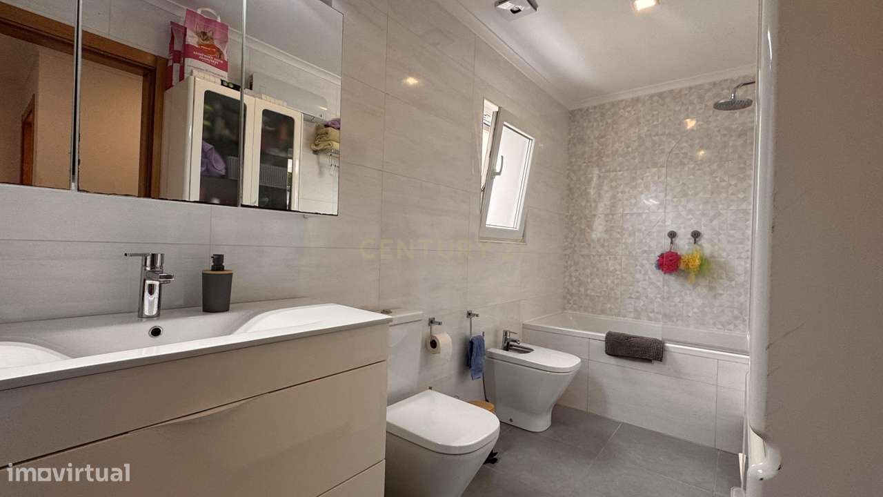 Moradia T3  com 180 m², a apenas 8 km da Ericeira.-28