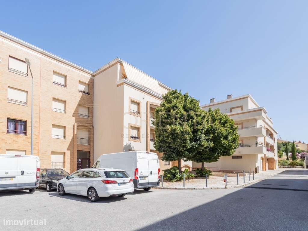 Apartamento T2 em Alverca-0