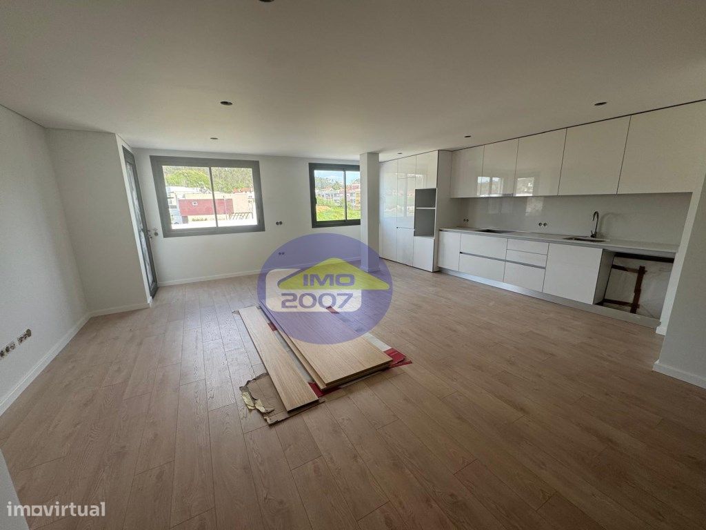 Apartamento T3 em Nogueira da Regedoura - Grande imagem: 1/19