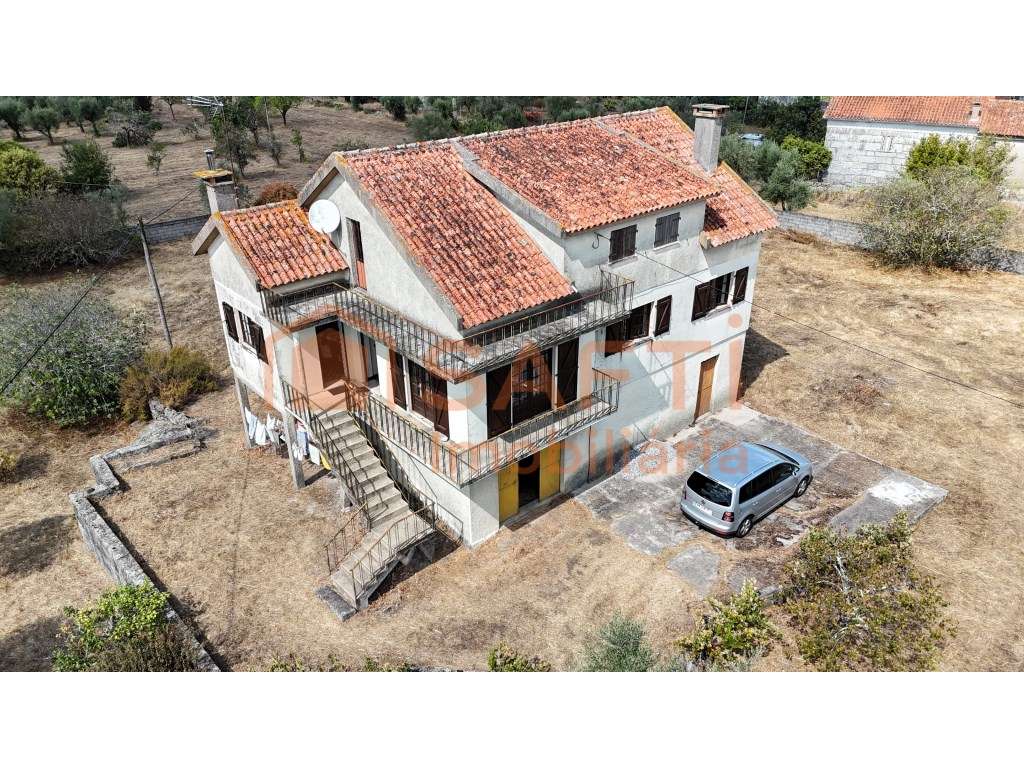 MORADIA ISOLADA T3, COM TERRENO URBANO, EM LAPA DO LOBO - Grande imagem: 4/60