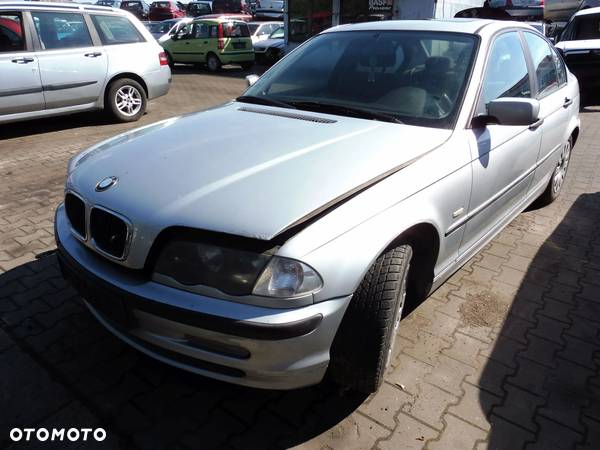 BMW 3 318d E46 Silnik Skrzynia Maska Drzwi Lampa - 2