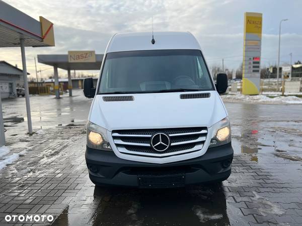 Mercedes-Benz SPRINTER - 2