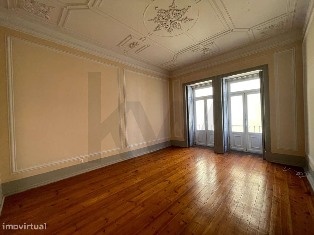 Apartamento de Charme em Prédio de Gaveto, com Quase 200 m2, de Luz e - Grande imagem: 2/55