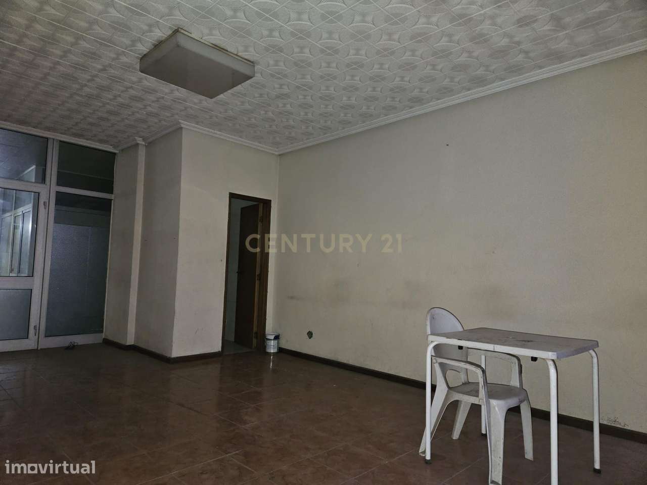 Loja na Guarda - Oportunidade Única no Centro da Cidade - Grande imagem: 4/5