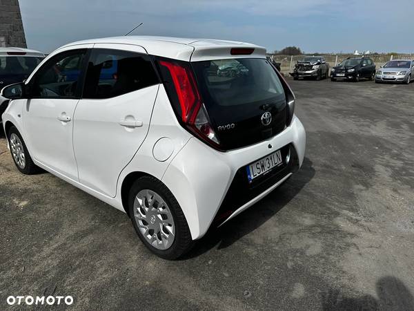 Toyota Aygo 1.0 VVT-i Color Edition - 4