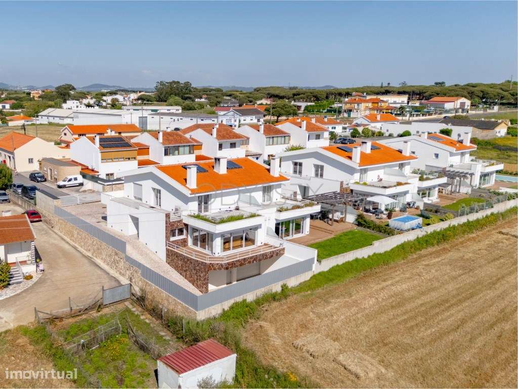 Geminada T4 Casa com Palácio & Vista Oceano | Fachada, São João das... - Grande imagem: 5/53