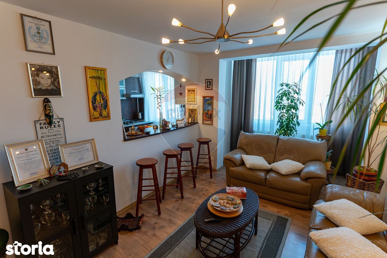 Apartament cu 4 camere în zona Centrala, Hunedoara, jud. Hunedoara