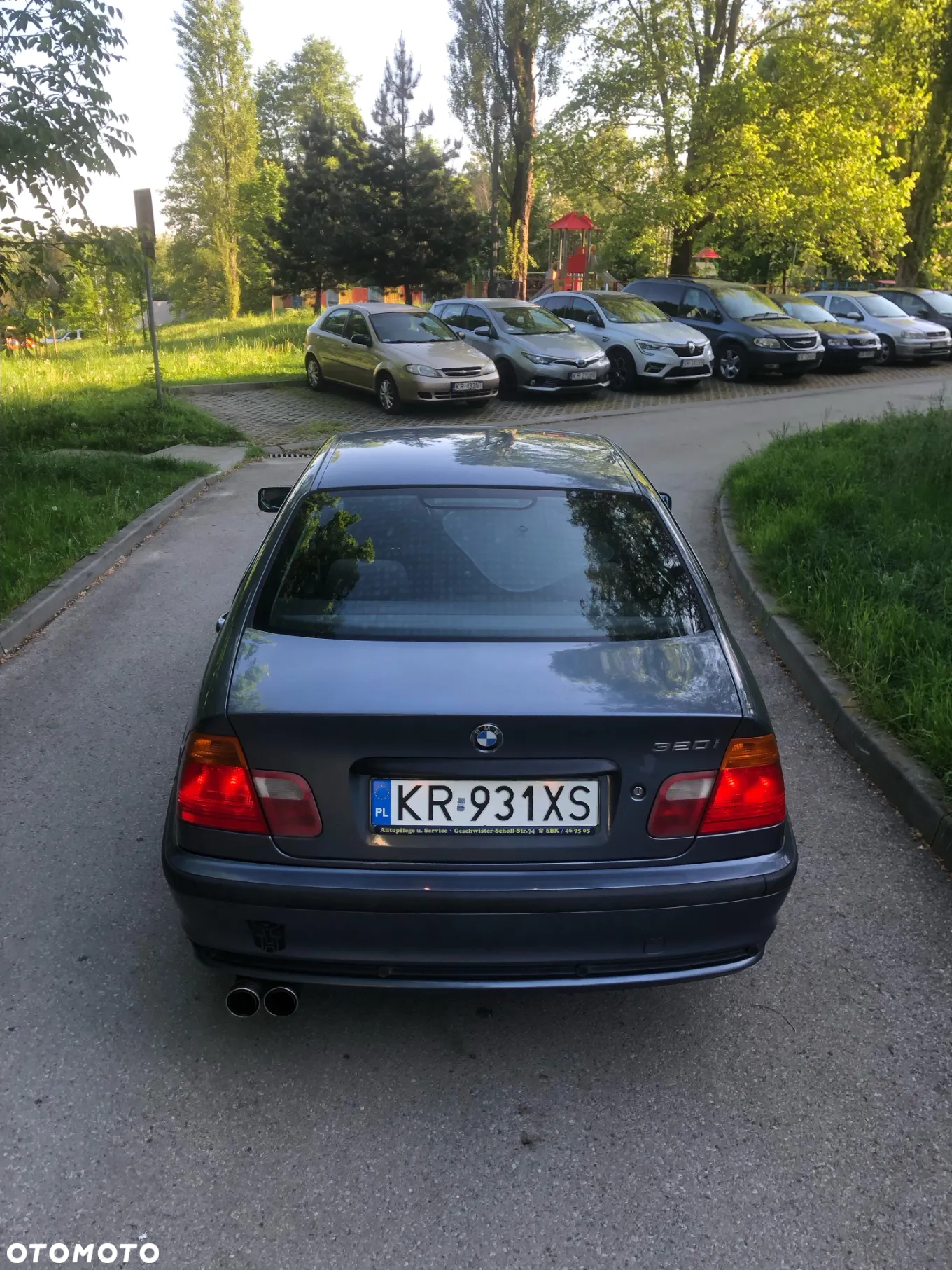 BMW Seria 3 320i - 5