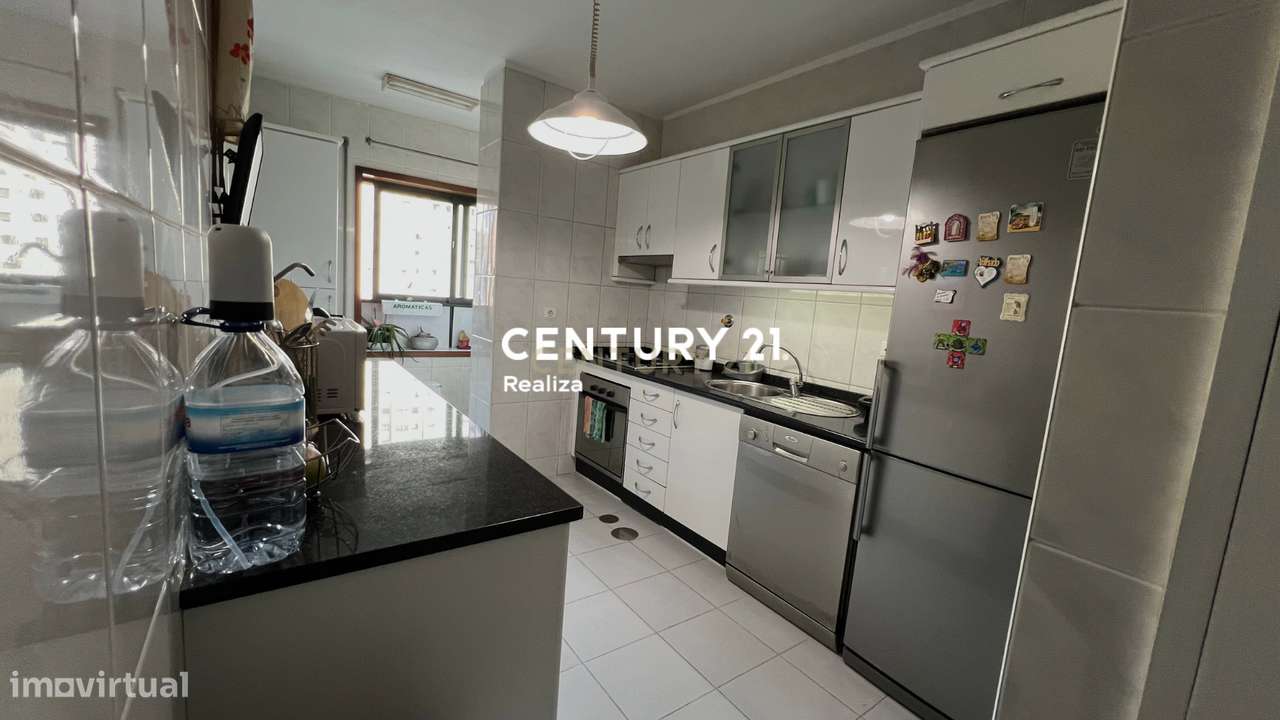 Apartamento T2 em Valongo com Garagem e Varandas - Grande imagem: 5/20