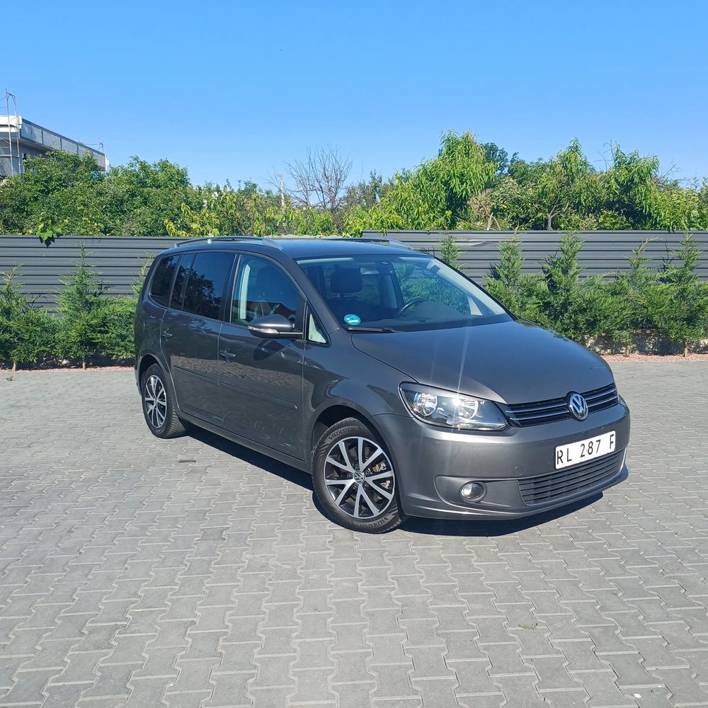Volkswagen Touran 2.0 TDI DPF Highline 2013