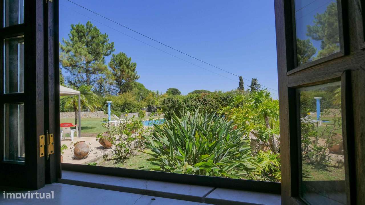 QUINTA EM PALMELA | 7 QUARTOS | 4 CASAS DE BANHO | 3 PISOS-24