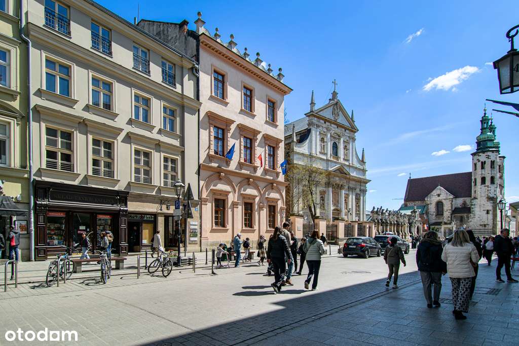 ul. Grodzka, poddasze, 3-piętro, oficyna-8