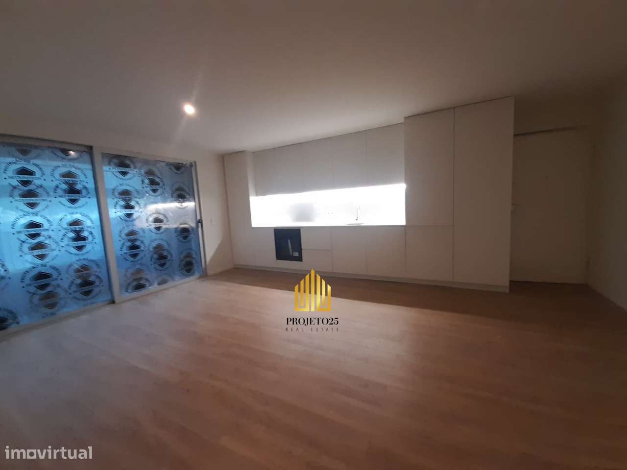 Apartamento T1 Novo em Condomínio Fechado Junto ao Parque do Covelo.-8