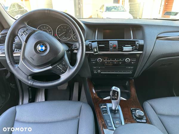 BMW X3 xDrive28i - 12