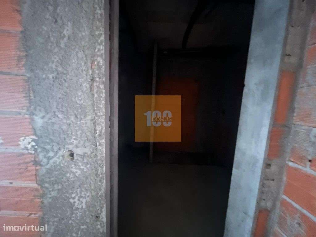 T0 novo com varanda - Fontinha Lux-8