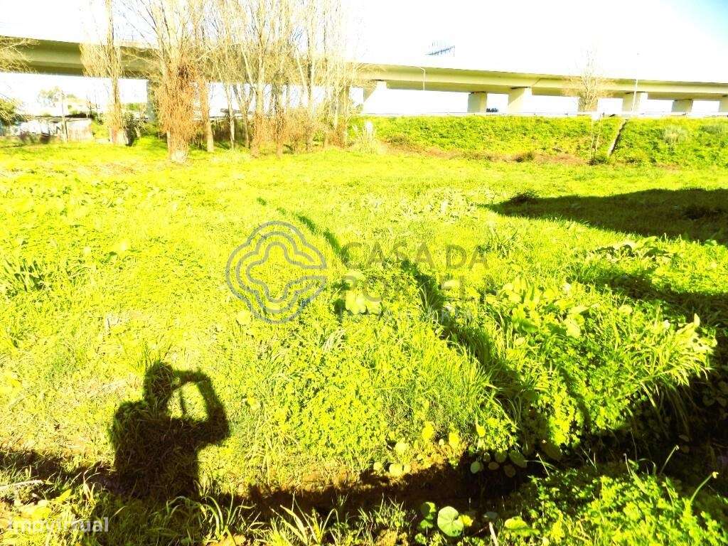 Terreno-Área 1738 M2, Com Excelentes Acessos-A1-Lisboa-Porto; A41 CREP - Grande imagem: 4/12