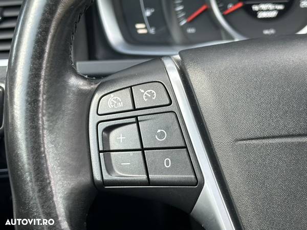 Volvo V60 D2 ECO Start-Stop Summum - 23