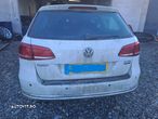 Dezmembram VW Passat B7 2011 - 5