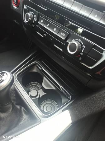 BMW Seria 3 320d - 24