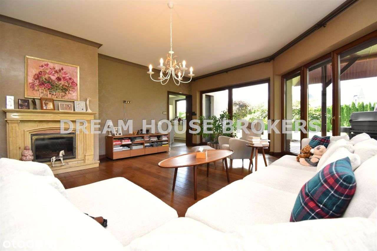 Dom-rezydencja na sprzedaż w Krościenku Wyżnym-13