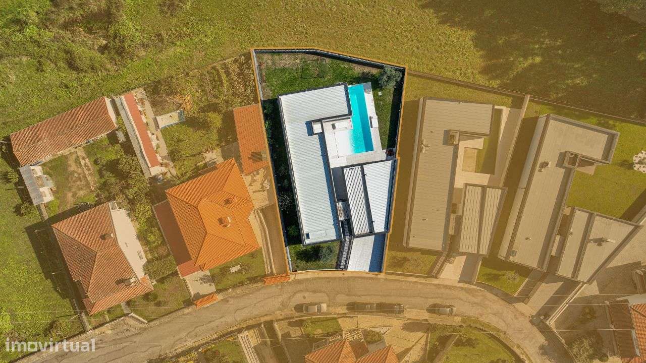 Fantástica Moradia T3+1-38