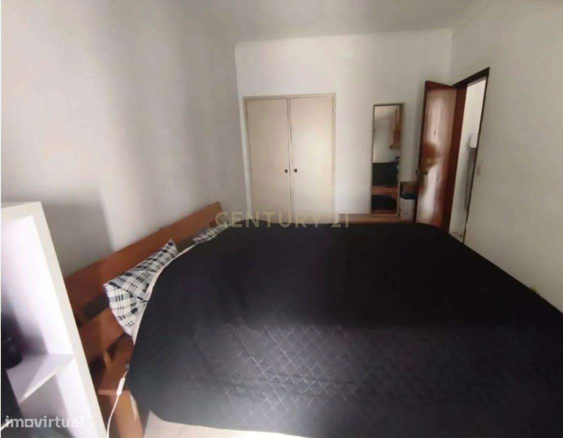 T1 com excelentes áreas, varandas e arrecadação – Forte da Casa-6