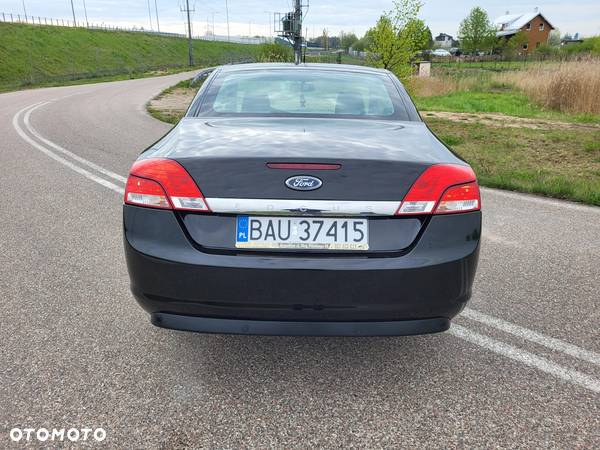 Ford Focus Coupe-Cabriolet 2.0 TDCi DPF Black Magic - 3