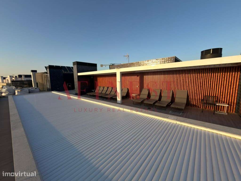 T1 TÉRREO COM PENÍNSULA, PISCINA NA COBERTURA E GARAGEM NO ORIZON S...-16