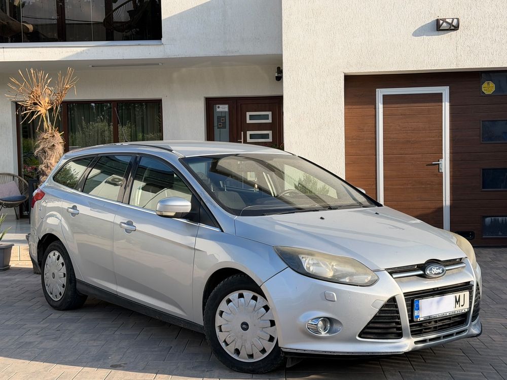 Ford Focus MK3 [2010 - 2018] 1.6 TDCI DPF Champions Edition 2011