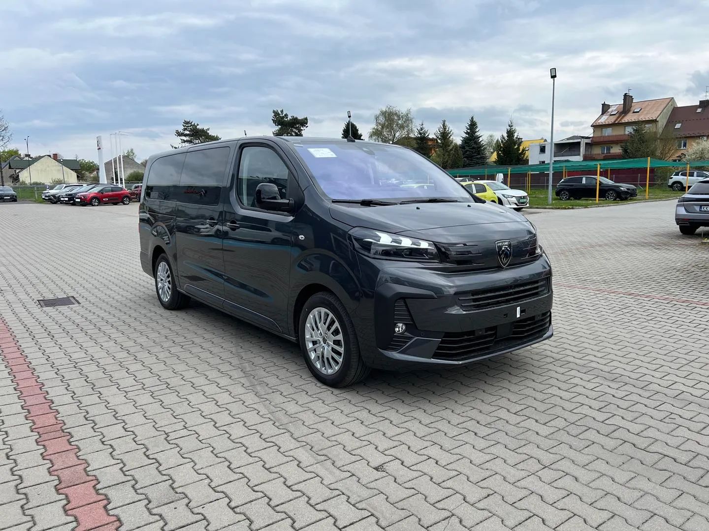 Traveller Business Long 2.0 BlueHDi 180KM Automat