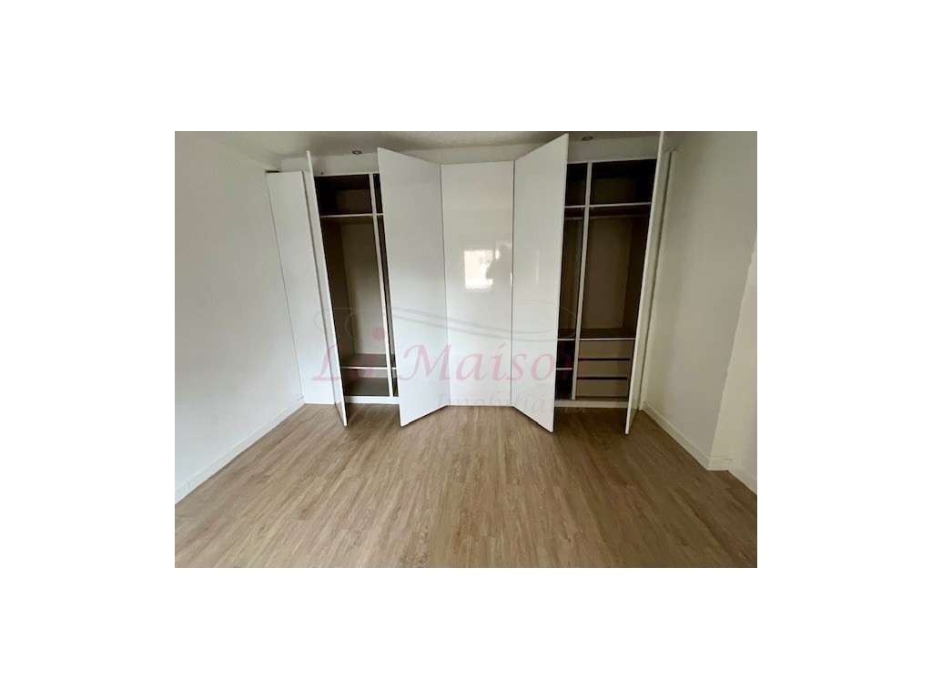 Apartamento T3 em Ramada-15