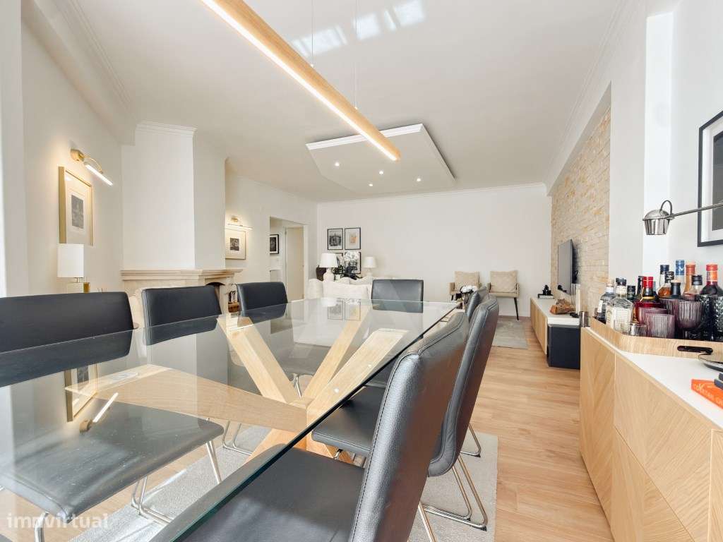 Apartamento T2 renovado e mobilado em Massamá com 107 m² e arrecadação-6